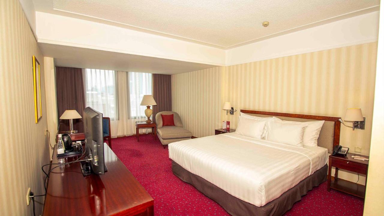 Redtop Hotel & Convention Center Jakarta Exteriér fotografie